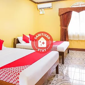 Oyo 422 Emilia Pension House 2*, Panglao Philippines